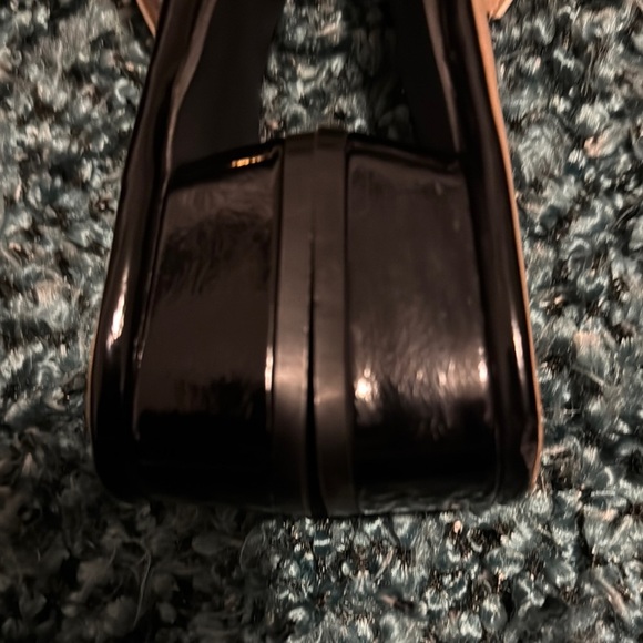 Elegant Black Women's Slip-On Shoes - Picture 5 of 8